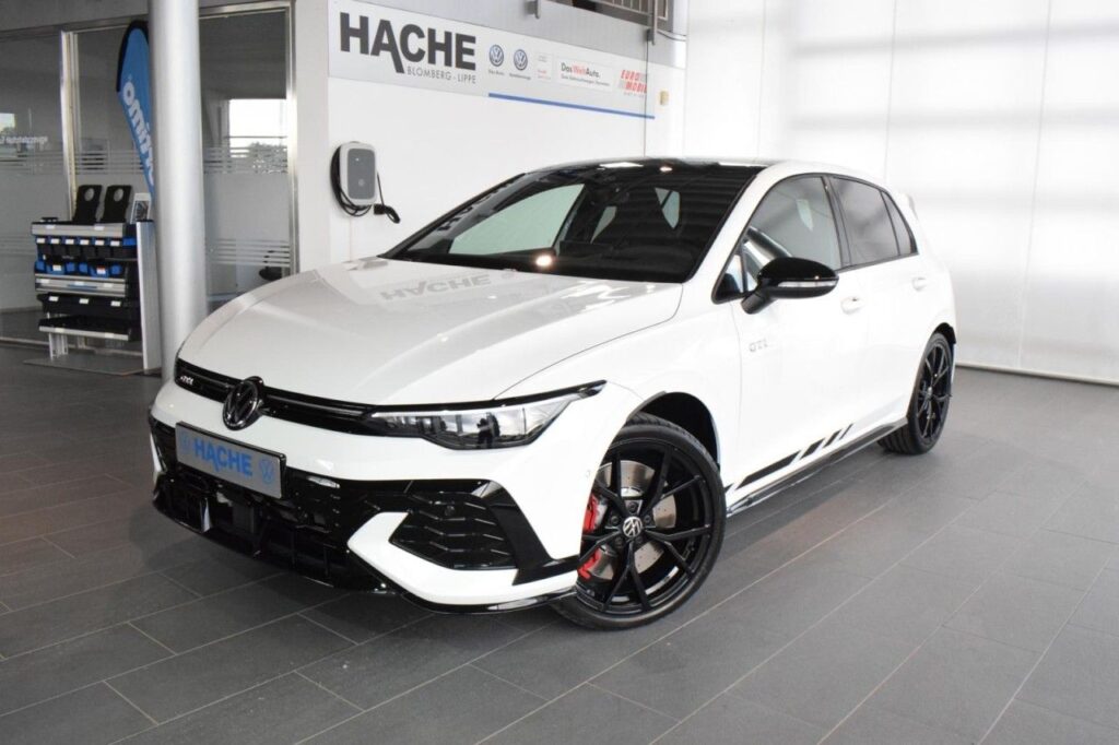 Volkswagen Golf Exposé-Bild 2