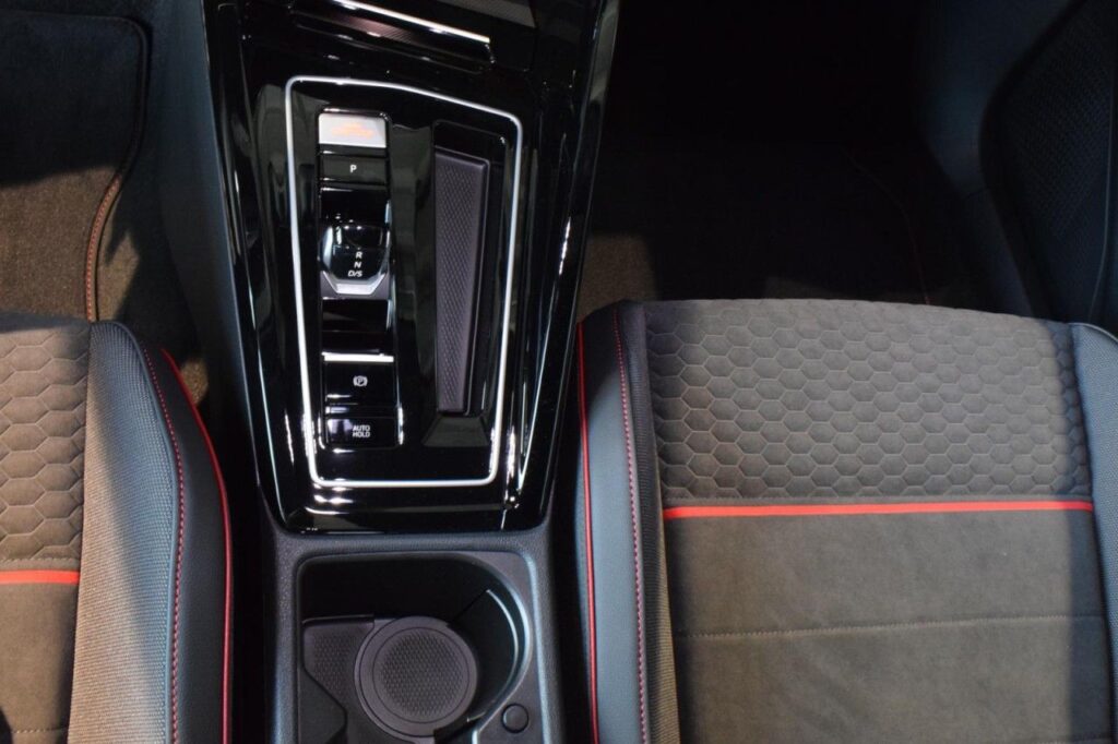 Volkswagen Golf Exposé-Bild 18