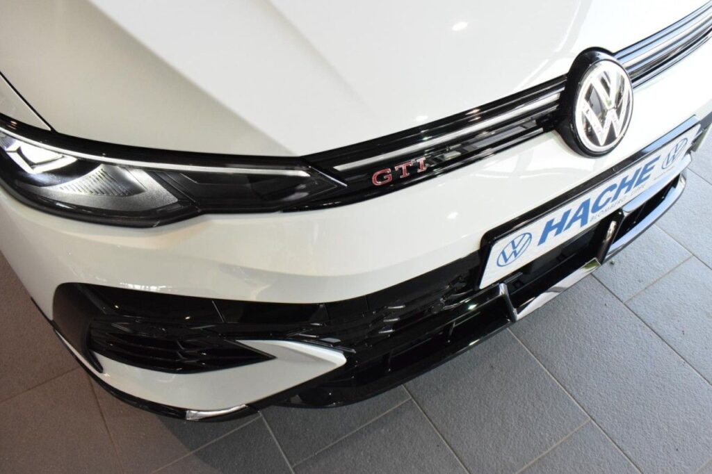 Volkswagen Golf Exposé-Bild 21