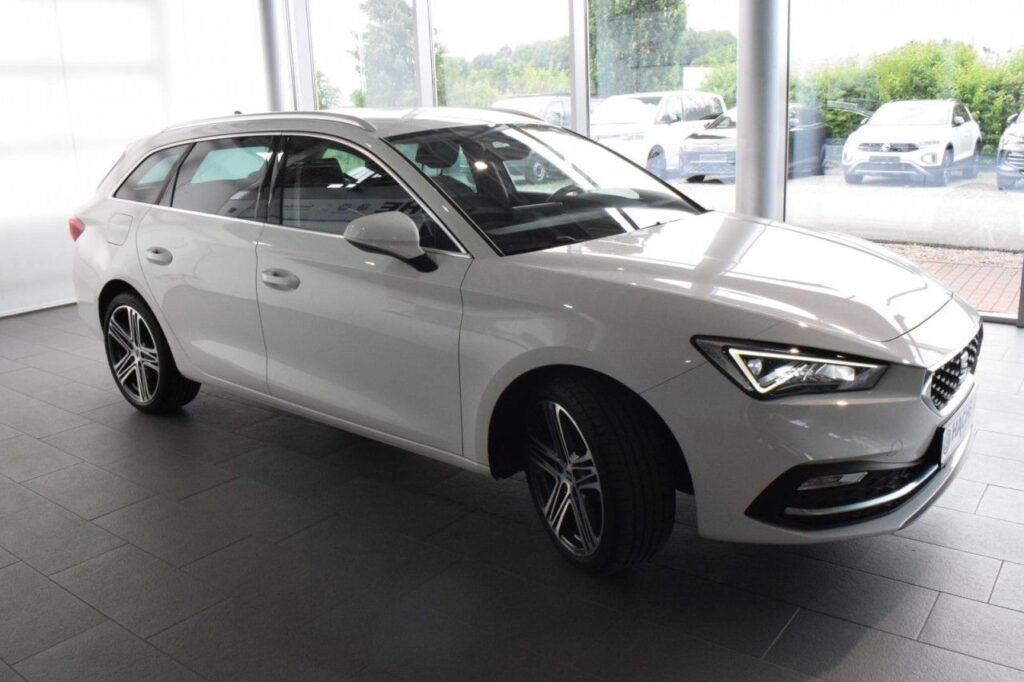 Seat Leon Exposé-Bild 2