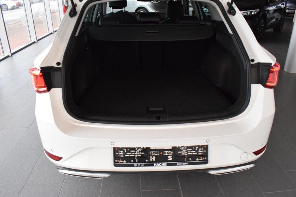 Seat Leon Exposé-Bild 9