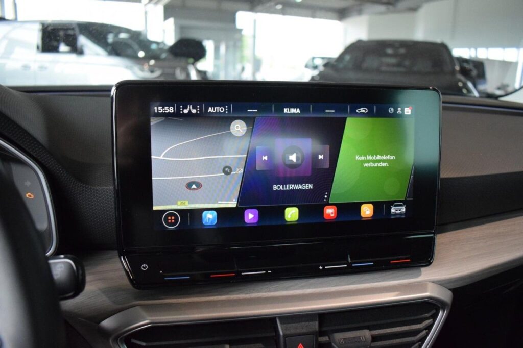 Seat Leon Exposé-Bild 12