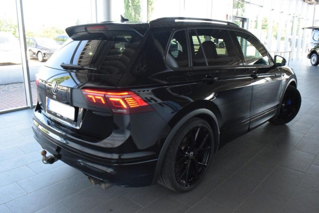 Volkswagen Tiguan Exposé-Bild 3