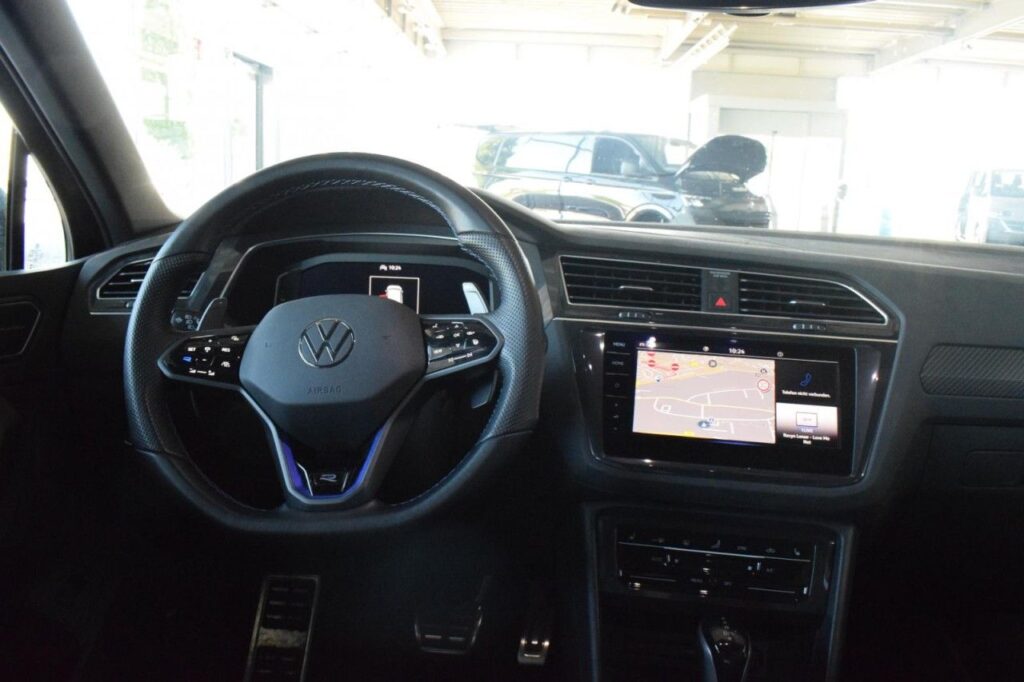 Volkswagen Tiguan Exposé-Bild 10