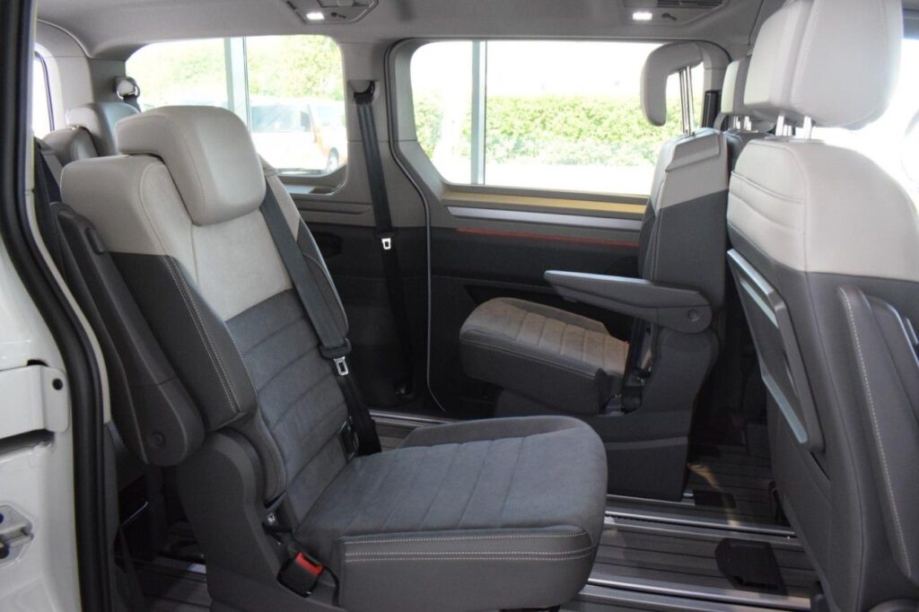 Volkswagen T7 Multivan Exposé-Bild 8