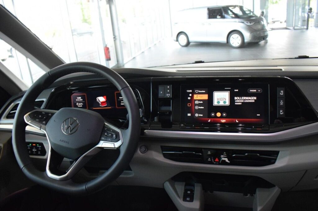 Volkswagen T7 Multivan Exposé-Bild 10