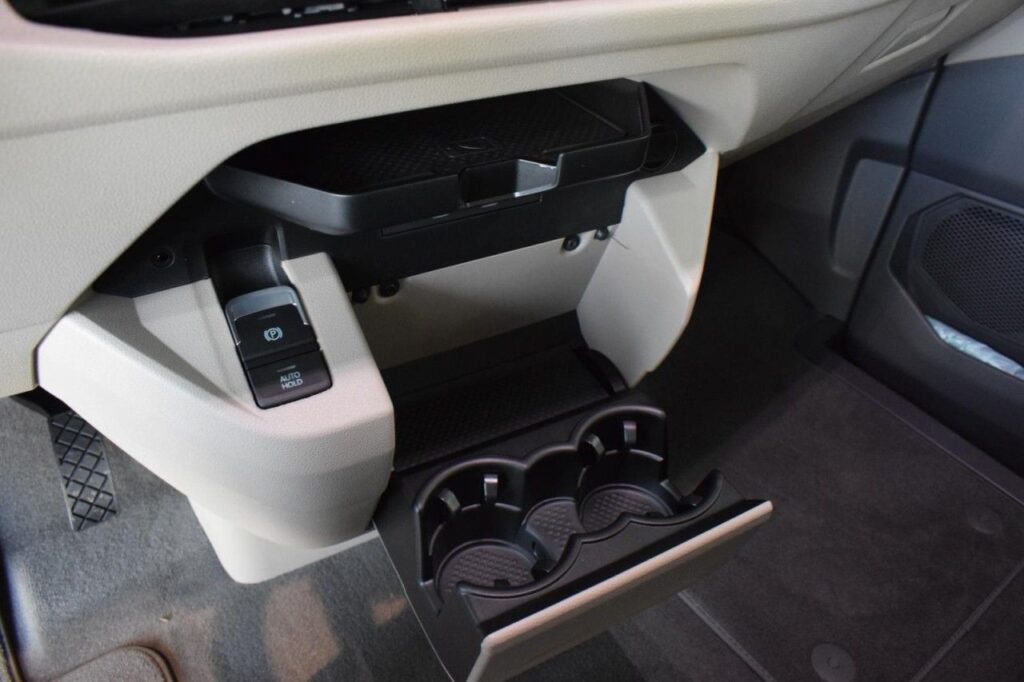 Volkswagen T7 Multivan Exposé-Bild 12