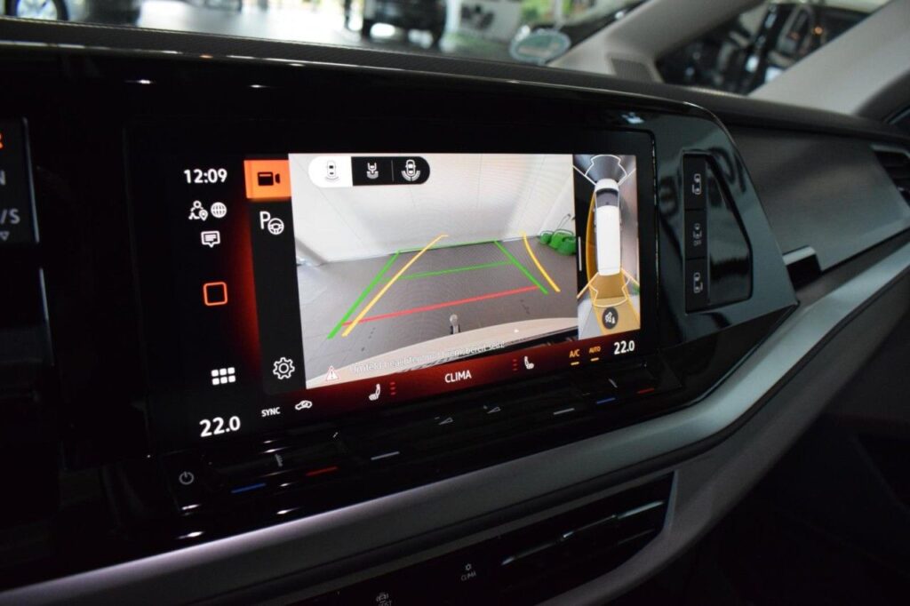 Volkswagen T7 Multivan Exposé-Bild 15