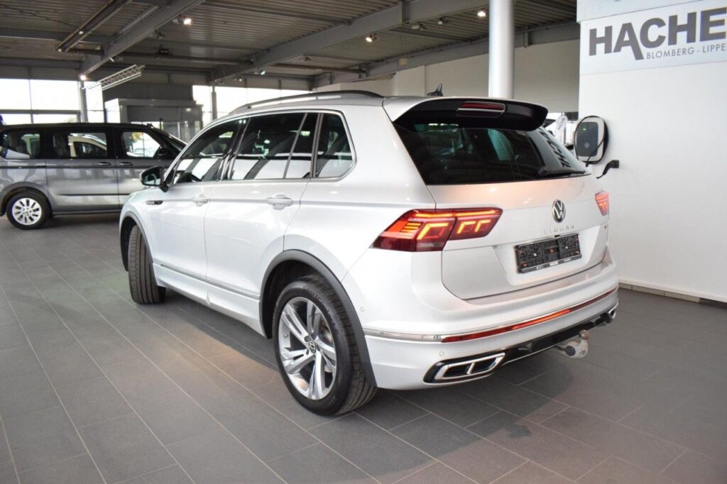 Volkswagen Tiguan Exposé-Bild 4