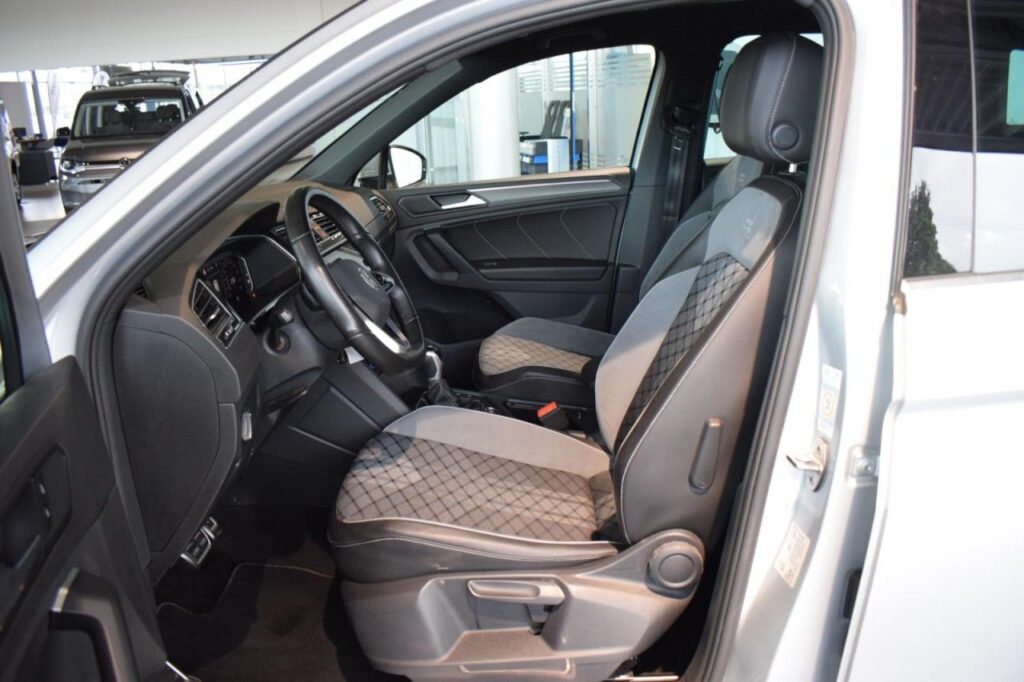 Volkswagen Tiguan Exposé-Bild 7