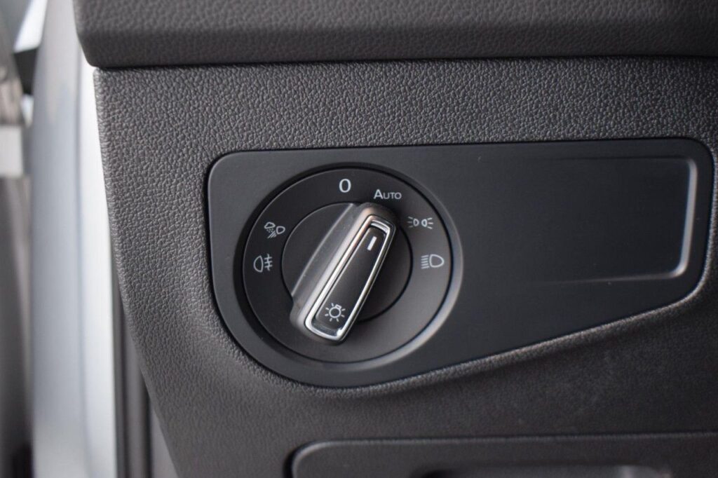 Volkswagen Tiguan Exposé-Bild 12