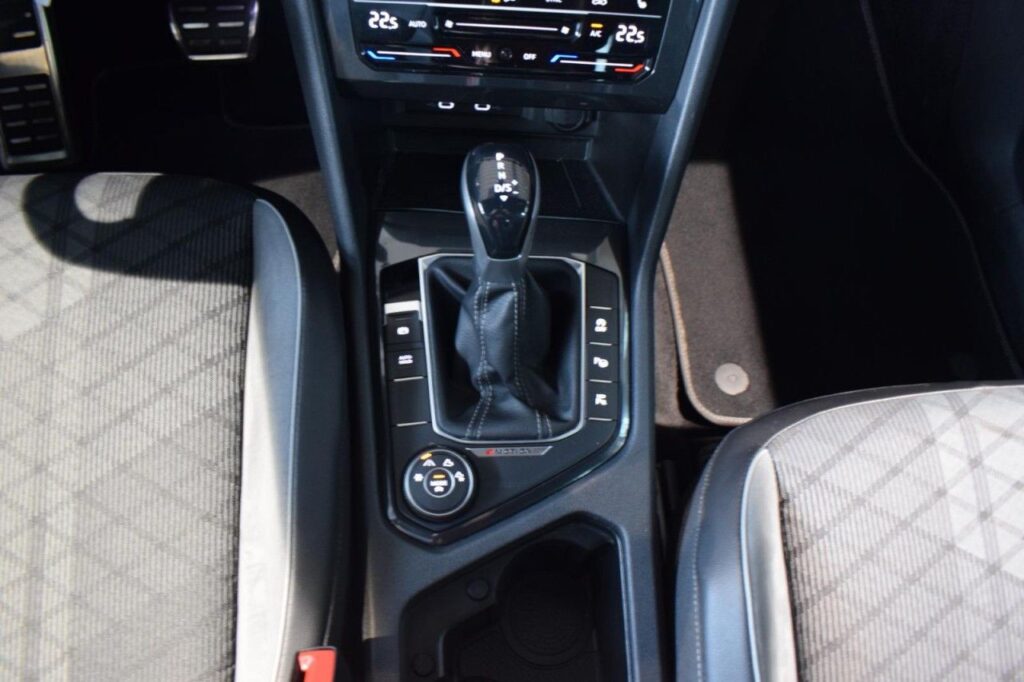 Volkswagen Tiguan Exposé-Bild 13