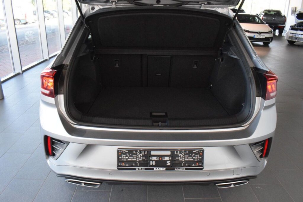 Volkswagen T-Roc Exposé-Bild 9