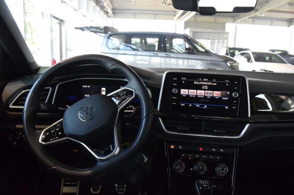 Volkswagen T-Roc Exposé-Bild 10