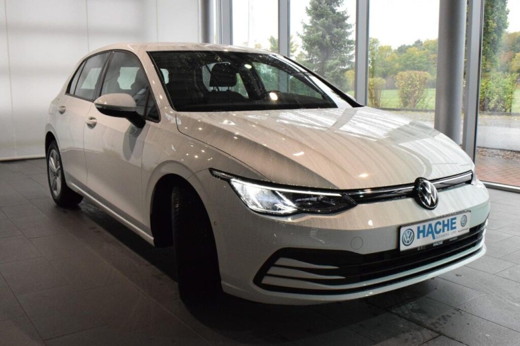 Volkswagen Golf Exposé-Bild 2