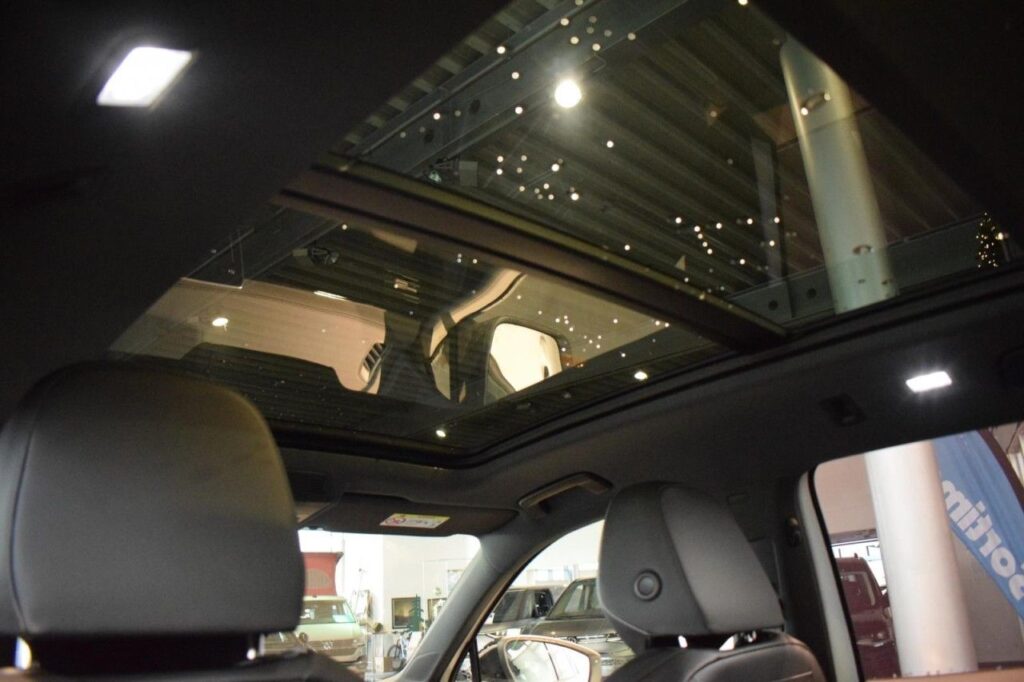 Volkswagen Tiguan Exposé-Bild 16