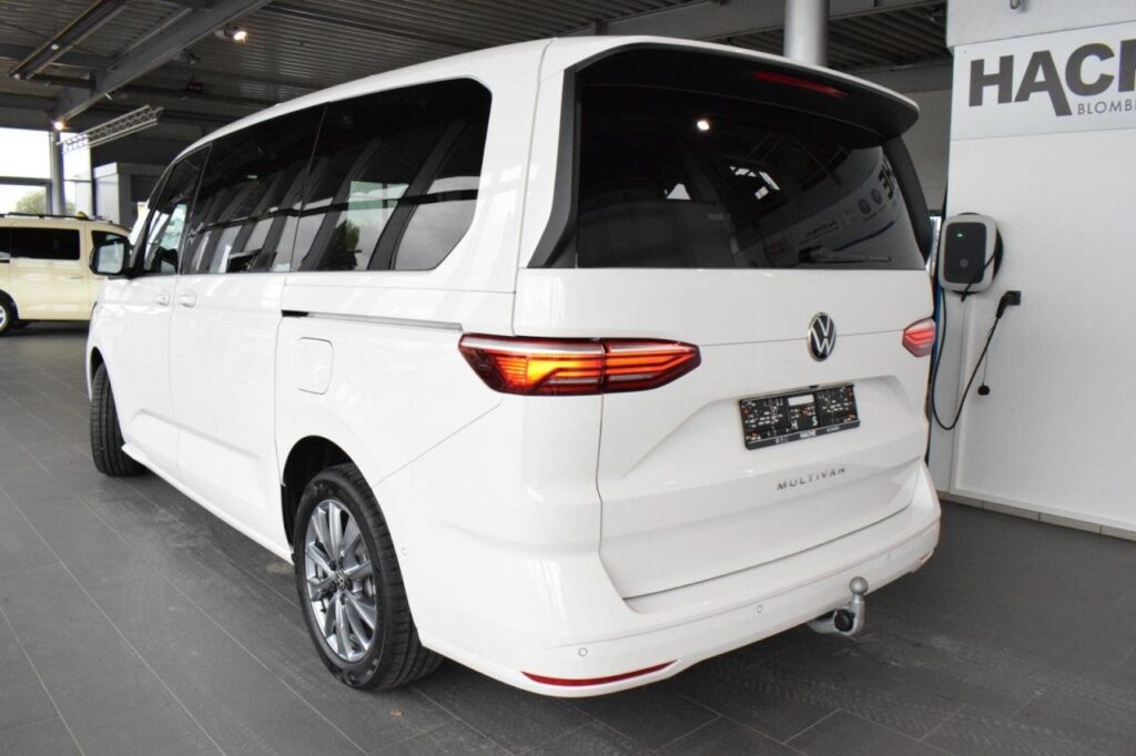 Volkswagen T7 Multivan Exposé-Bild 4
