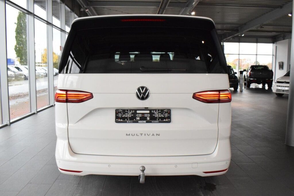 Volkswagen T7 Multivan Exposé-Bild 5