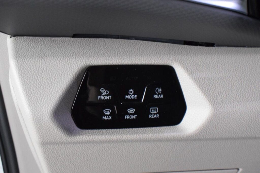 Volkswagen T7 Multivan Exposé-Bild 13