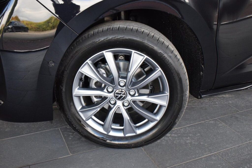 Volkswagen T7 Multivan Exposé-Bild 19