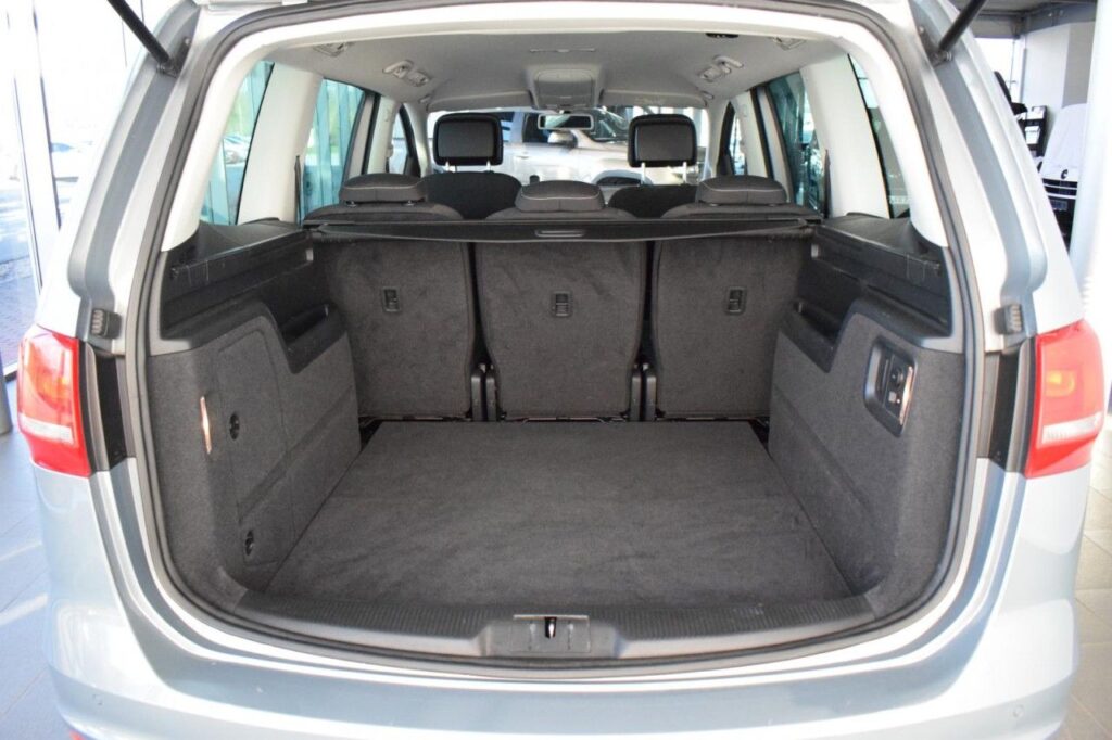 Volkswagen Sharan Exposé-Bild 5