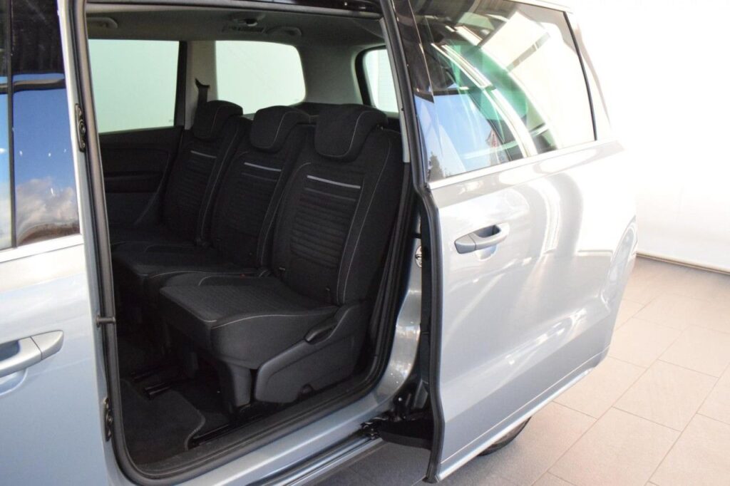 Volkswagen Sharan Exposé-Bild 16
