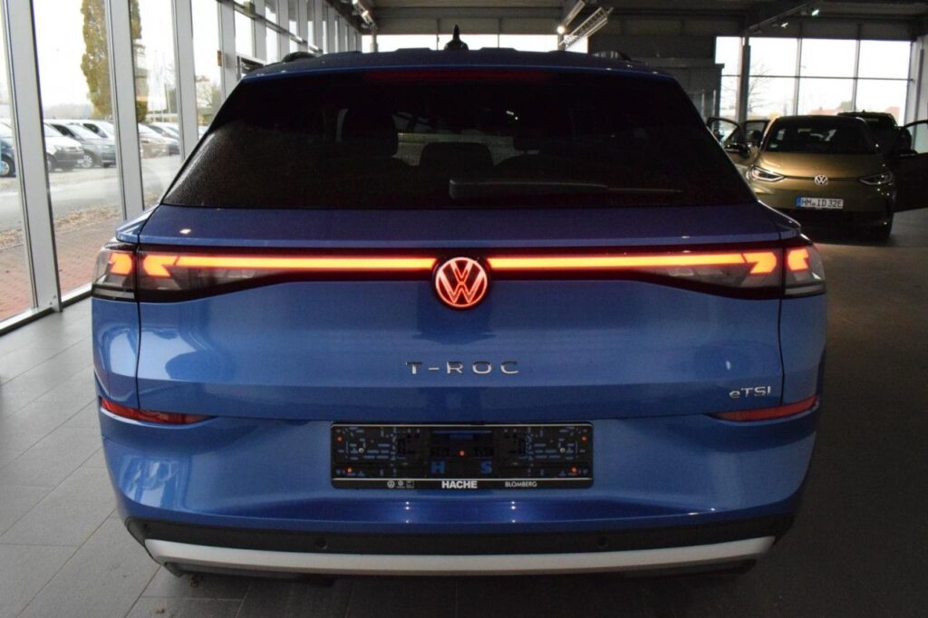 Volkswagen T-Roc Exposé-Bild 5