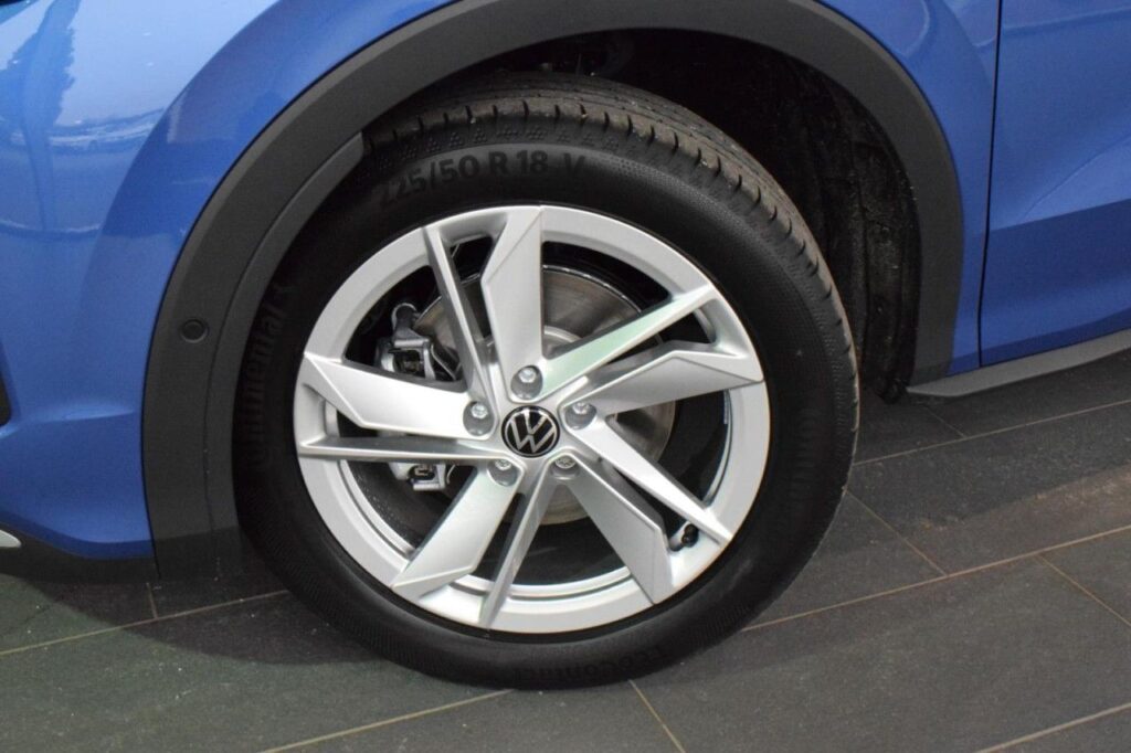 Volkswagen T-Roc Exposé-Bild 7