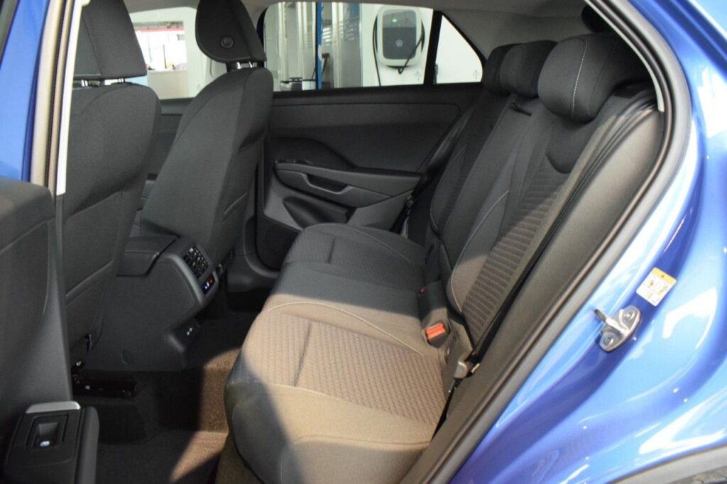 Volkswagen T-Roc Exposé-Bild 8