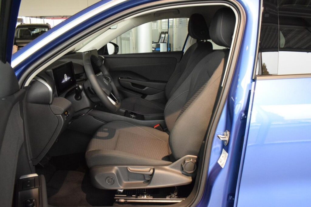 Volkswagen T-Roc Exposé-Bild 9