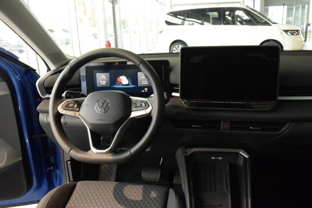 Volkswagen T-Roc Exposé-Bild 11