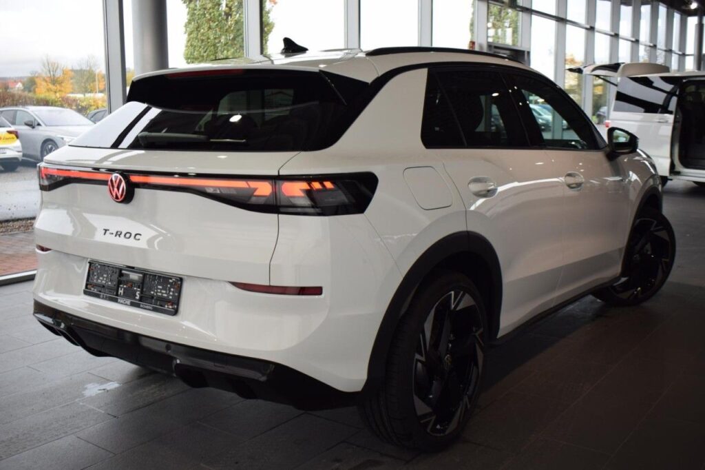 Volkswagen T-Roc Exposé-Bild 3