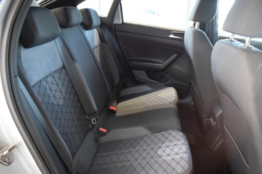 Volkswagen Taigo Exposé-Bild 18