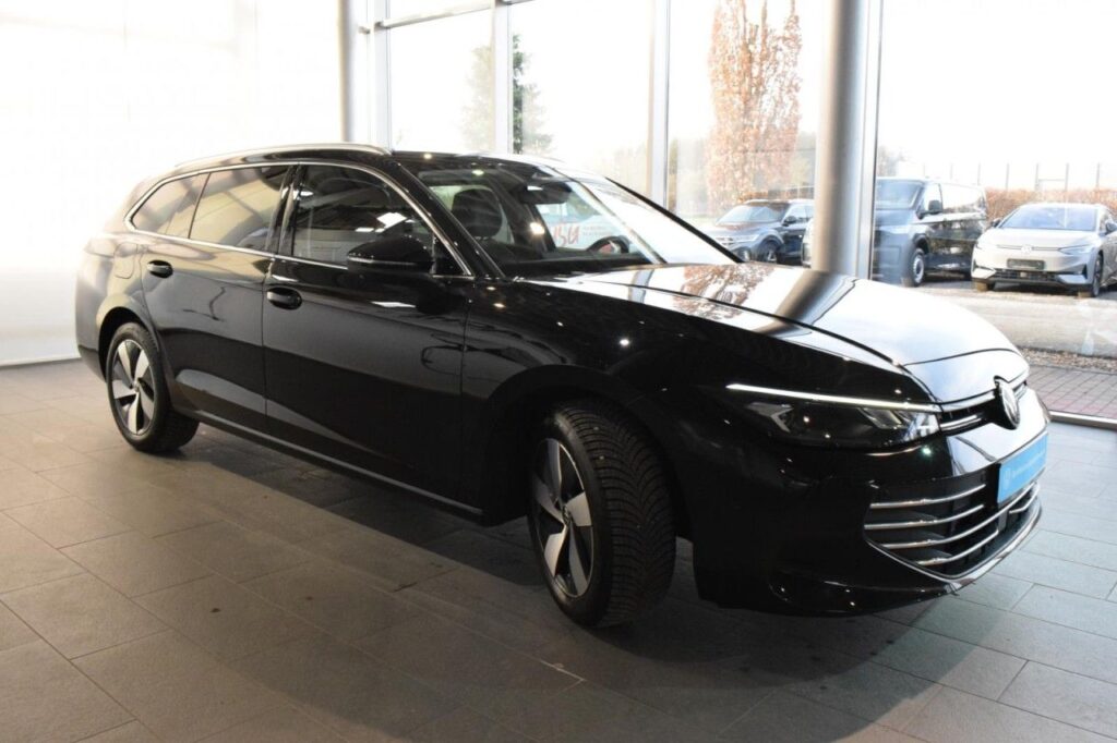 Volkswagen Passat Variant Exposé-Bild 3