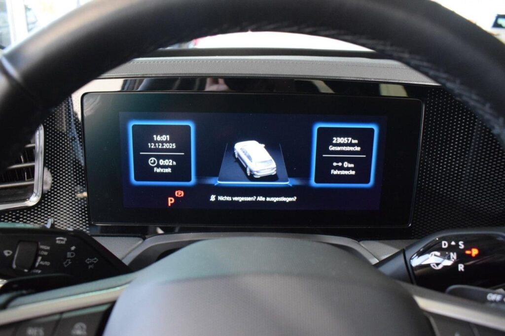 Volkswagen Passat Variant Exposé-Bild 14