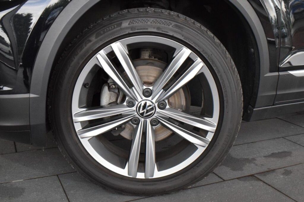 Volkswagen T-Roc Exposé-Bild 16