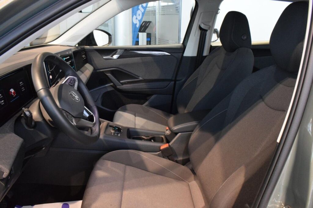 Volkswagen Tiguan Exposé-Bild 5