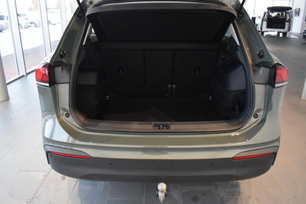 Volkswagen Tiguan Exposé-Bild 9