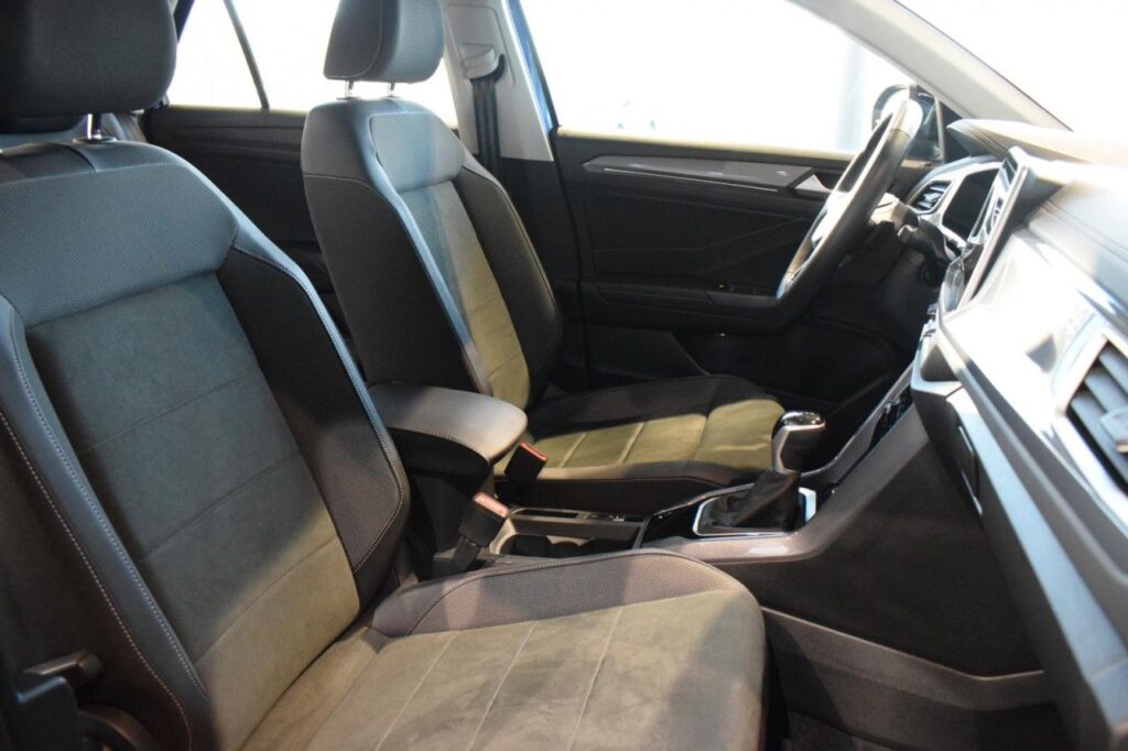 Volkswagen T-Roc Exposé-Bild 8