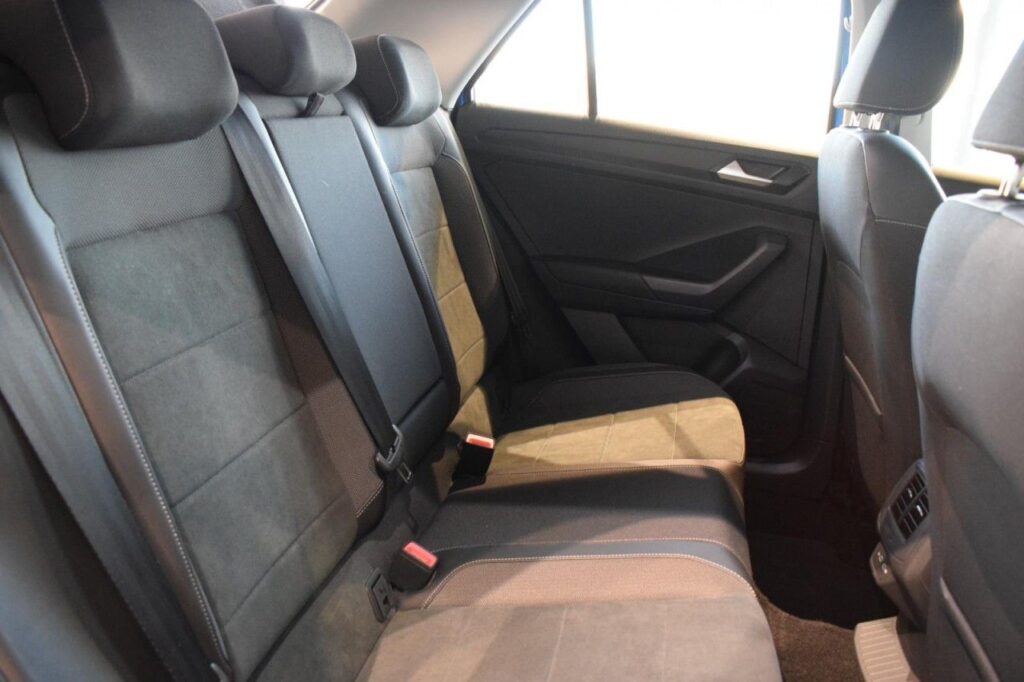 Volkswagen T-Roc Exposé-Bild 9