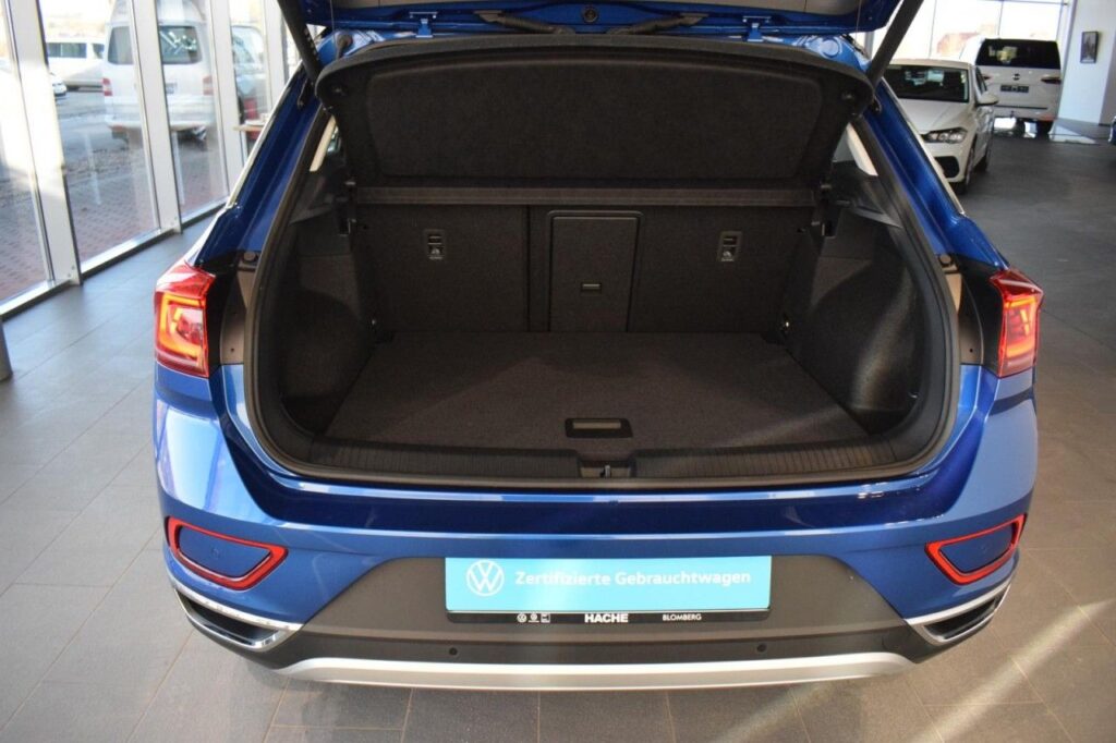 Volkswagen T-Roc Exposé-Bild 10