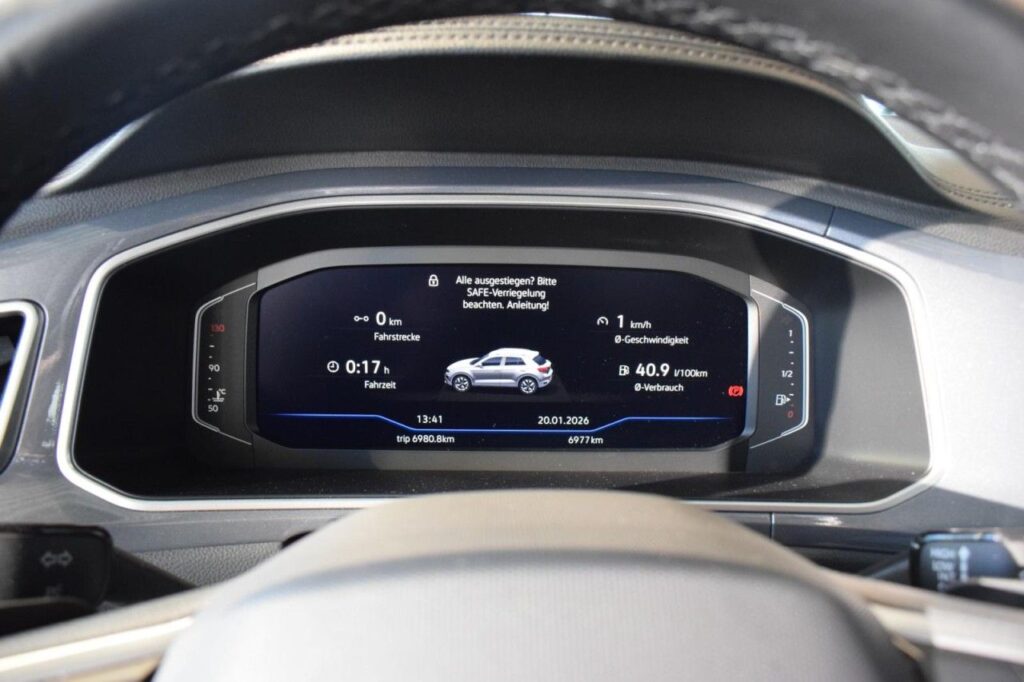 Volkswagen T-Roc Exposé-Bild 16