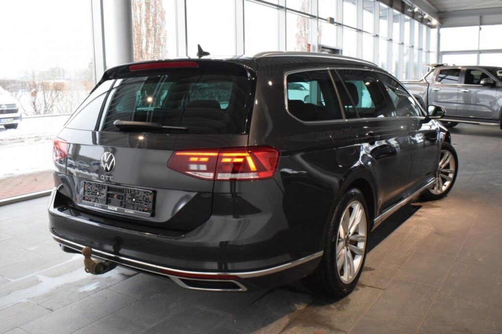 Volkswagen Passat Variant Exposé-Bild 3