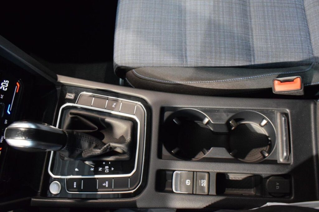 Volkswagen Passat Variant Exposé-Bild 15