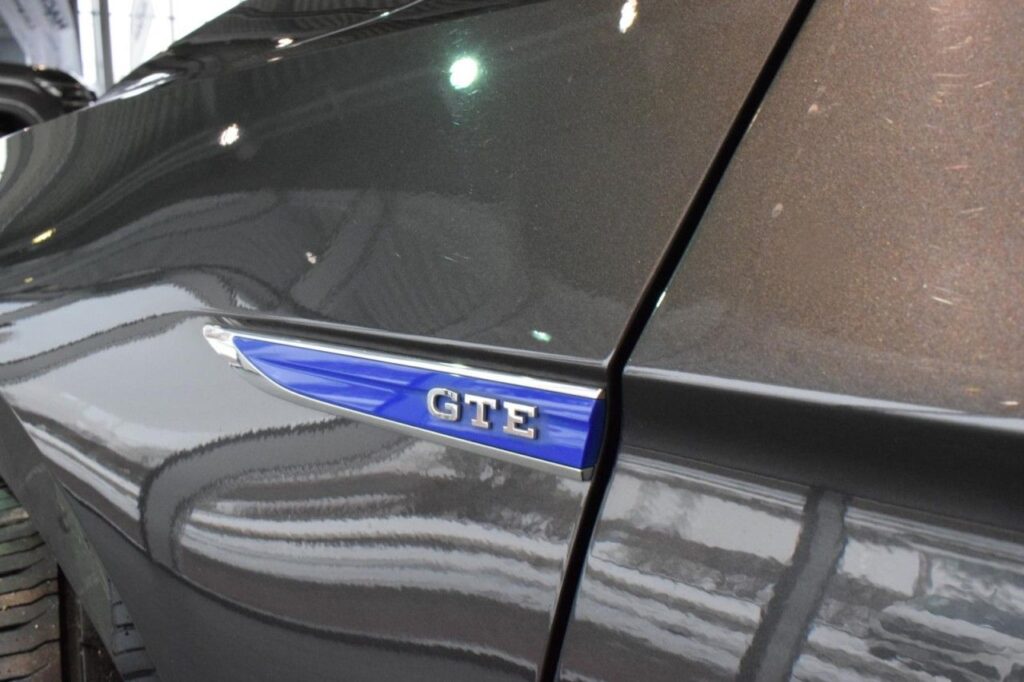 Volkswagen Passat Variant Exposé-Bild 17