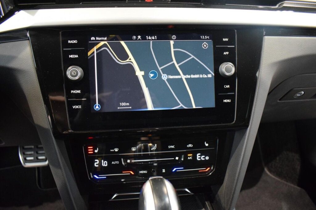 Volkswagen Arteon Exposé-Bild 13