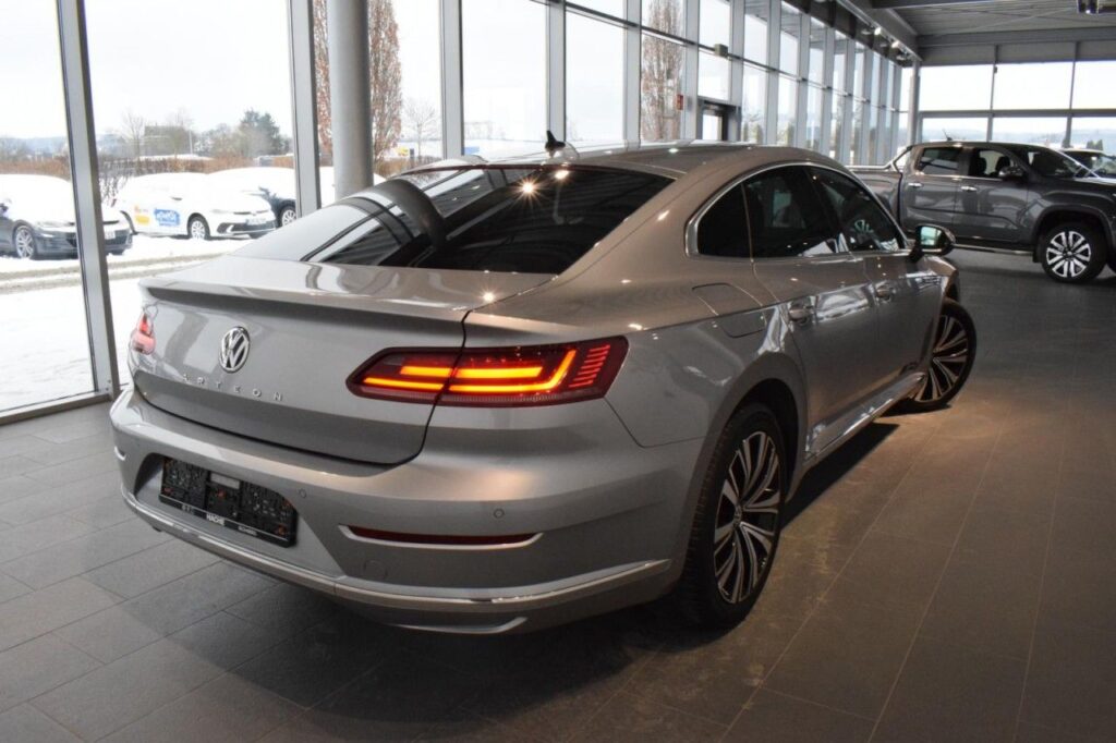 Volkswagen Arteon Exposé-Bild 3