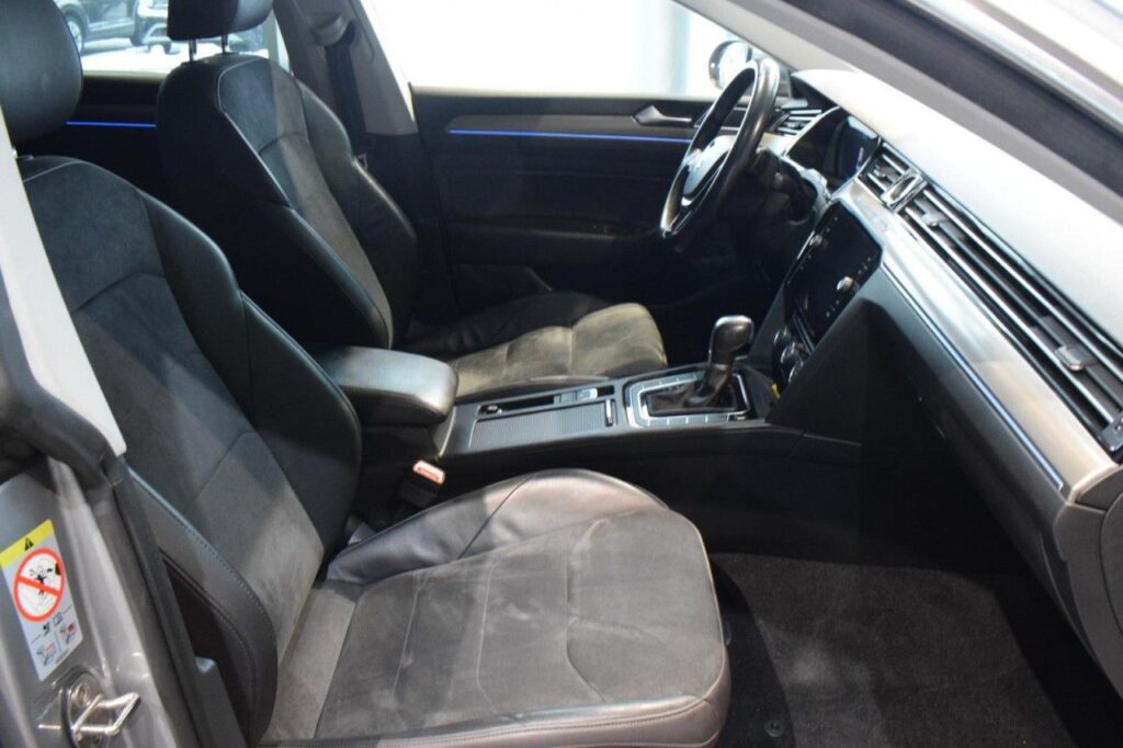 Volkswagen Arteon Exposé-Bild 8