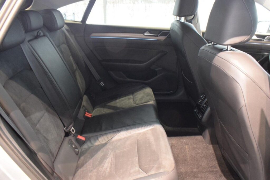 Volkswagen Arteon Exposé-Bild 9