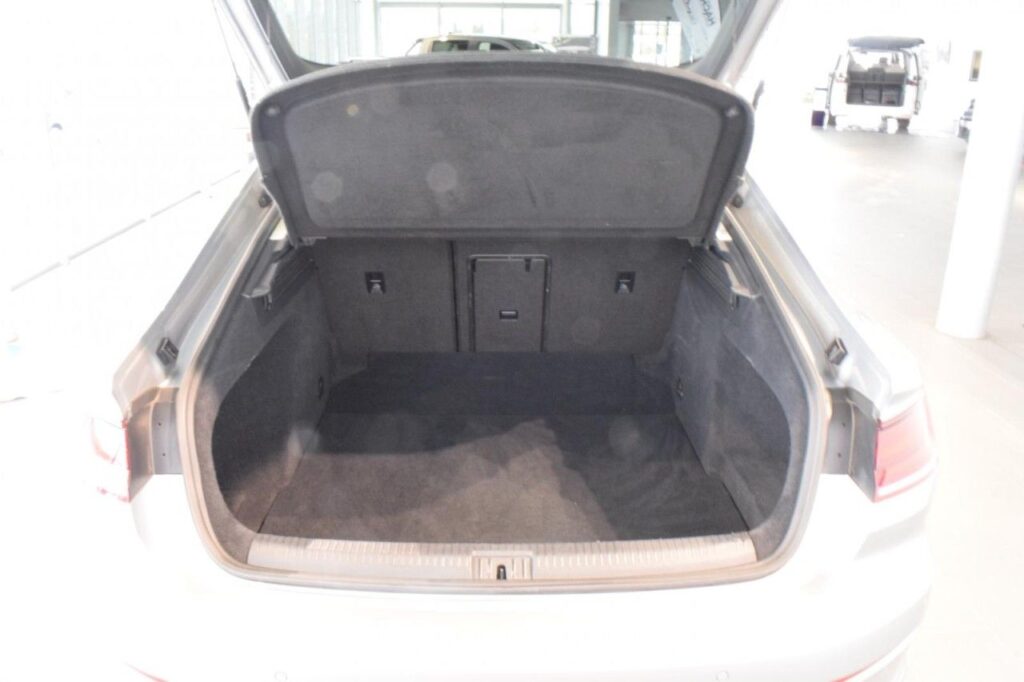 Volkswagen Arteon Exposé-Bild 10